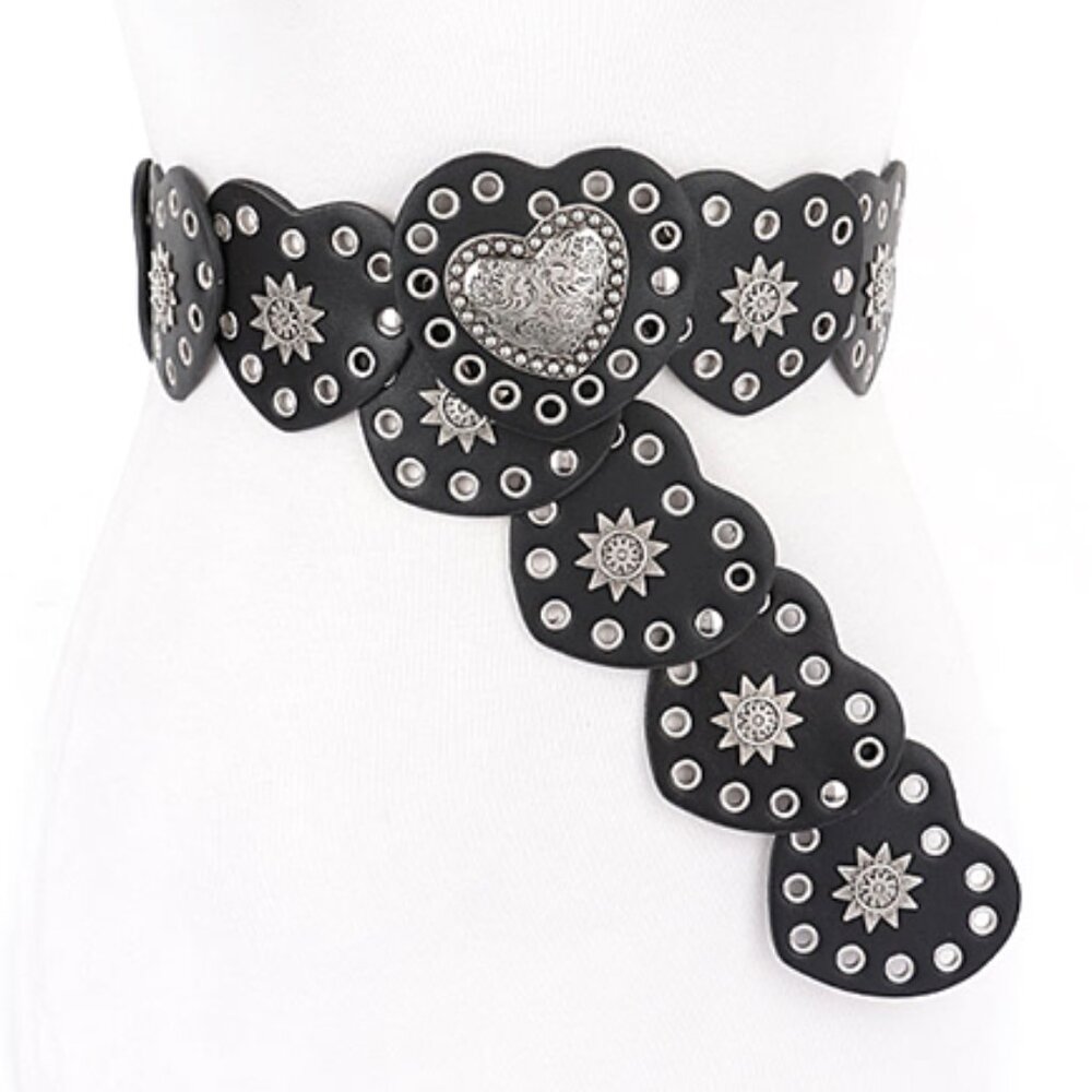 BNWT Rivets Faux Leather Heart Shape Statement Western Belt Boho Belt